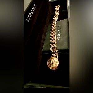Versace Vintage Medusa Gold Tone bracelet 8’